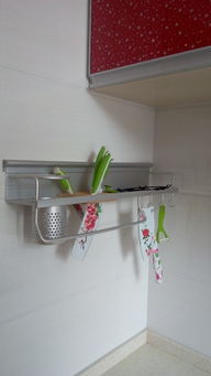 南昌蓮塘鎮(zhèn)永通商業(yè)街5號(hào)樓3單元203室，三室一廳廚衛(wèi)齊全出租